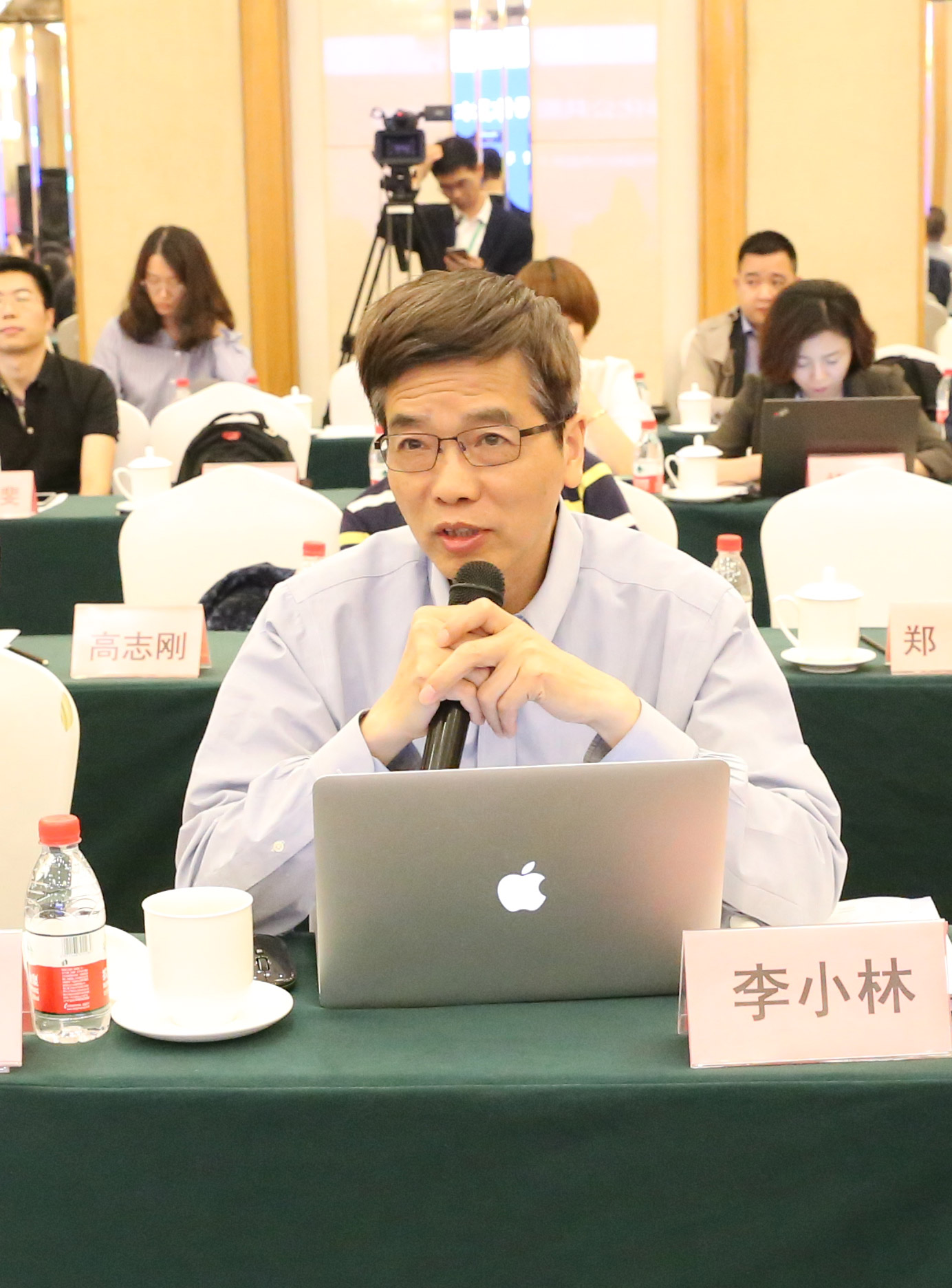 “互聯(lián)網(wǎng)+”招標(biāo)采購與公共服務(wù)發(fā)展創(chuàng)新研討會(huì)在京召開