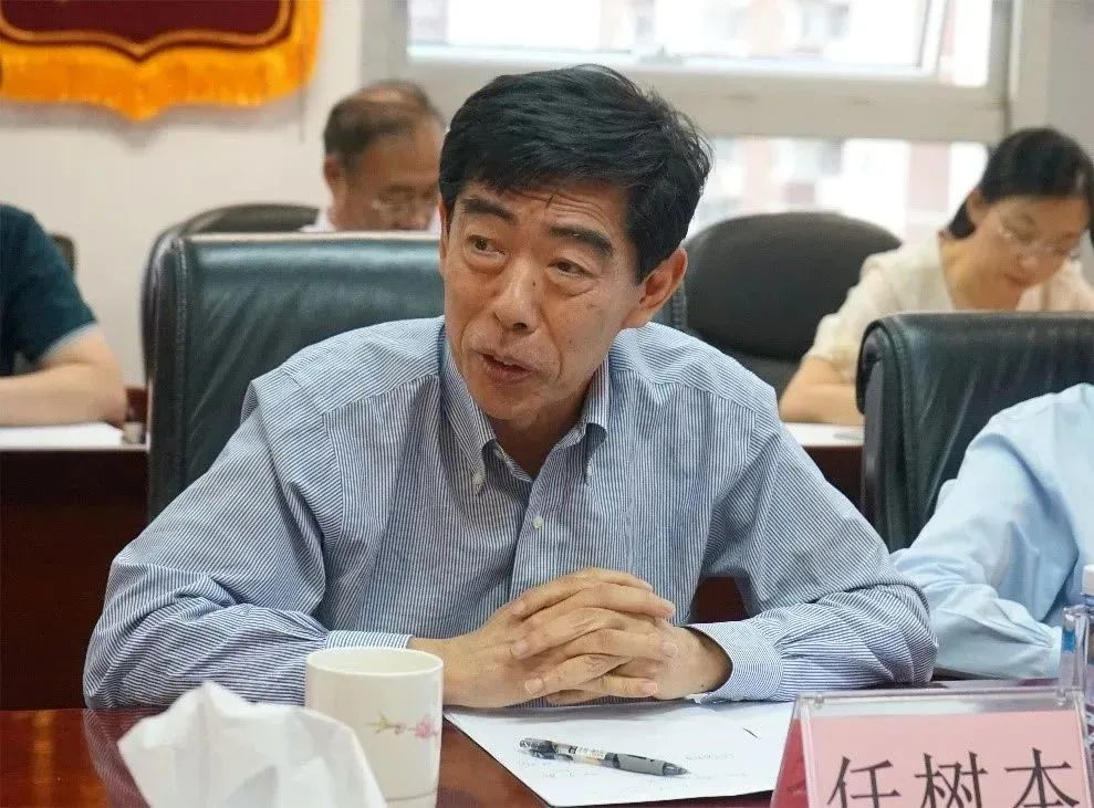 中招協(xié)召開(kāi)兩次“人工智能對(duì)招標(biāo)采購(gòu)數(shù)字化發(fā)展的機(jī)遇與挑戰(zhàn)”交流座談會(huì)